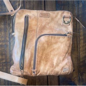 BedStu crossbody